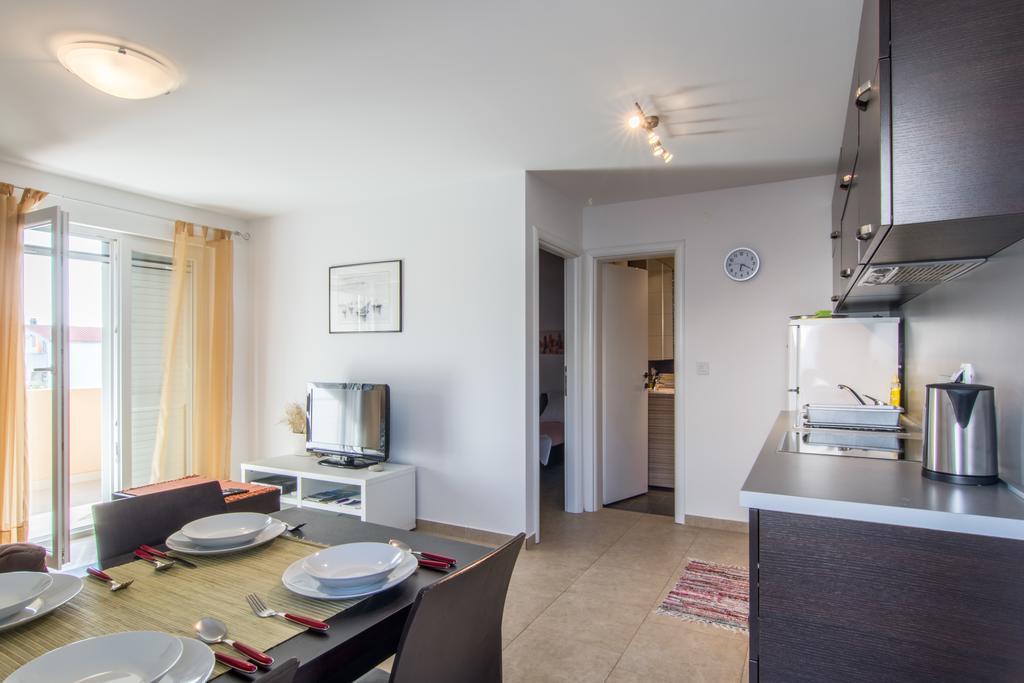 Apartments Domuzin Biograd Na Moru Eksteriør billede