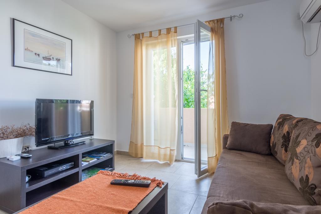 Apartments Domuzin Biograd Na Moru Eksteriør billede