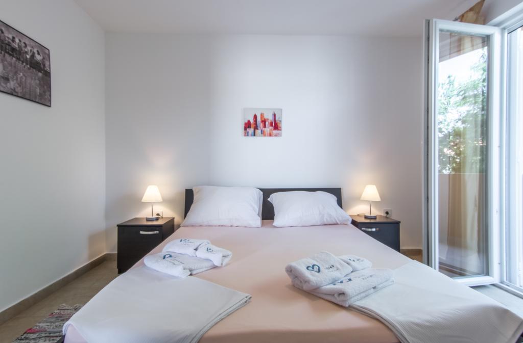 Apartments Domuzin Biograd Na Moru Eksteriør billede