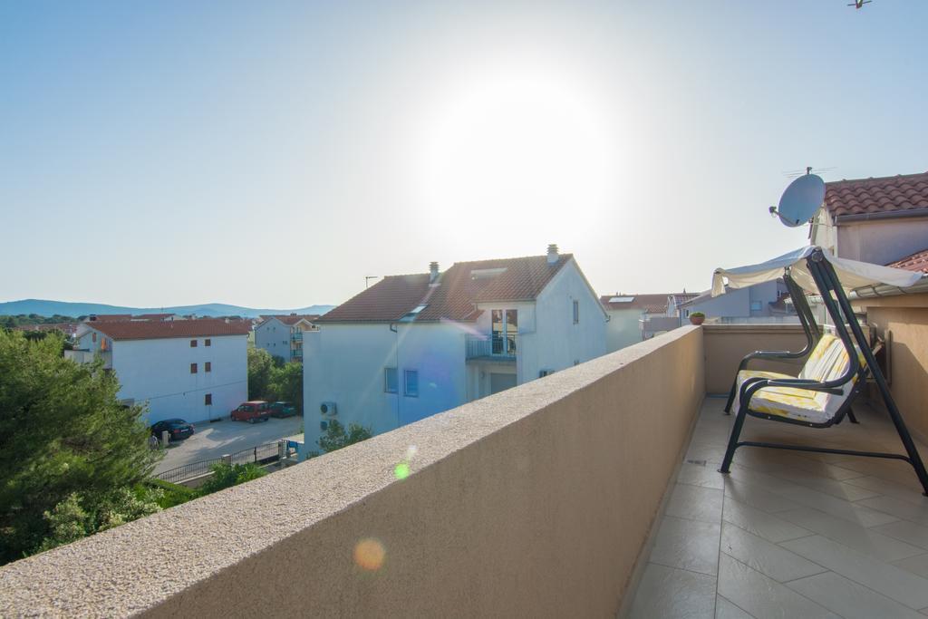 Apartments Domuzin Biograd Na Moru Eksteriør billede