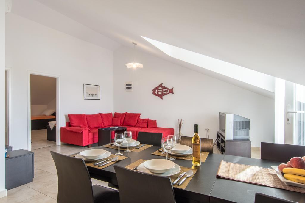 Apartments Domuzin Biograd Na Moru Eksteriør billede